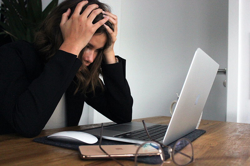 Stressed out student is unsure on how to write a history research paper