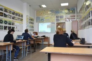 example of how to integrate technology in the classroom