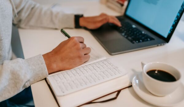 what is academic writing
